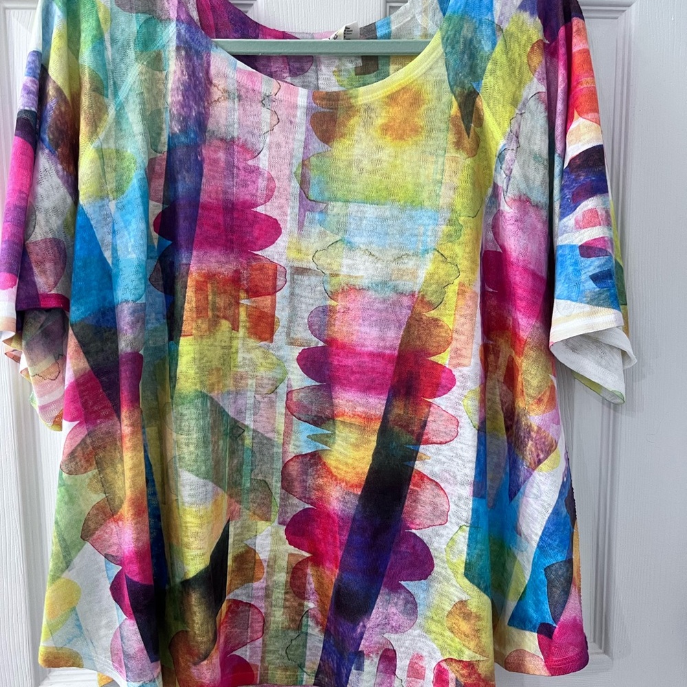 Colorful Abstract Short Sleeve Women's Top